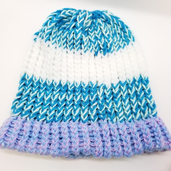 Five Handmade Knit Beanie Set! Family Friends Gift - Picture 10 of 12